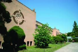 米田あゆの母校の神戸女学院中等部の外観