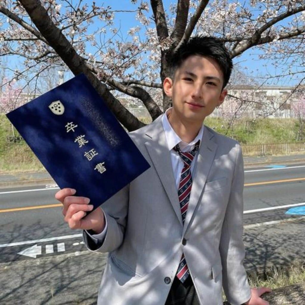 前田俊（モデル）の学歴と経歴｜出身は千葉敬愛高校！大学や中学校の偏差値｜高校時代にデキ婚 | 芸能人の学歴や有名人の高校・大学情報は芸能人 ...